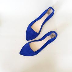 "D' Orsay pointy flats in Royal Cobalt Blue Italian Leather, the softest and most stylish ballet flats you will have have! Perfect for every day or as bridal shoes, add something blue to your wedding! ► Made to order ballet flats, I will be delighted to personally handcraft a pair especially for you! ► Upper in buttery soft Royal blue Italian leather suede ► See them in Navy Blue blue: https://www.etsy.com/listing/558008182/dorsay-pointy-toe-flats-in-navy-blue ► I can craft them in many wonderfu Elegant Blue Ballet Flats, Blue Low Heel Flats For Summer, Elegant Blue Closed Toe Ballet Flats, Summer Blue Low Heel Flats, Blue Pointed Toe Ballet Flats, Chic Blue Ballet Flats With Flat Heel, Blue Pointed Toe Flats For Summer, Blue Low Heel Flats For Formal Occasions, Blue Closed Toe Flats For Party