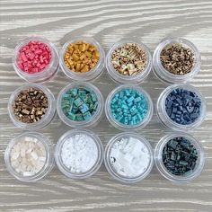 a bunch of different colors of beads in plastic containers Beachy Colors, Tila Beads, Loom Bracelet Patterns, Bead Storage, Loom Pattern, Buy Bead, Bracelet Kits, Color Kit, Can Crafts