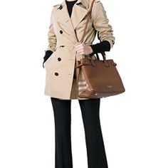 In Perfect Condition. Timeless Fall Travel Bags, Beige Shoulder Bag With Gold-tone Hardware For Work, Timeless Business Bags For Fall, Classic Light Brown Office Bag, Timeless Brown Bag For Work, Classic Business Bags For Fall, Luxury Beige Shoulder Bag For Work, Timeless Shoulder Bag For Travel In Fall, Timeless Beige Shoulder Bag For Work