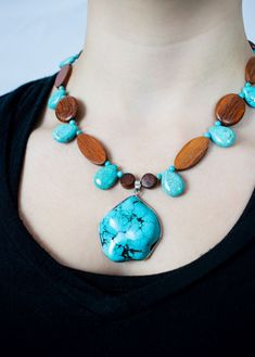 Shorter length necklace with wood and turquoise colored beads. Wedding Necklaces, Wood Bead Necklace, Length Necklace, Pretty Jewelry, Wedding Jewellery Necklace, Turquoise Color, Pretty Jewellery, Wedding Necklace, Wood Beads