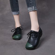 Gender: Women Item Type: Shoes Main Material: Cow Leather Style: Casual, Classic, Retro Season: Spring Summer, Autumn Heel Type: Flat Outsole Material: Rubber Heel Height: Low Heel (1-3 cm) Size Length cm inch 35 22.5 8.86 36 23 9.06 37 23.5 9.25 38 24 9.45 39 24.5 9.65 40 25 9.84 Green Leather Lace-up Walking Shoes, Green Leather Shoes With Round Toe, Green Round Toe Oxfords For Office, Green Flats With Rubber Sole And Round Toe, Green Leather Shoes With Pointed Toe And Rubber Sole, Green Flat Leather Shoes For Spring, Casual Green Leather Shoes With Almond Toe, Spring Faux Leather Lace-up Shoes, Spring Lace-up Faux Leather Shoes