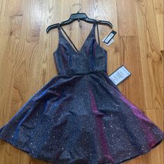 Absolutely Gorgeous Cocktail Dress! Iridescent On A Black Background You Literally Sparkle As You Walk! Tones Of Pink And Purple Hit The Light. Perfect For Homecoming, Junior Prom, Bat Mitzvah Or Wedding! Never Worn! Red Prom Dress Sparkly, Purple Mermaid Dress, Sparkly Hoco Dress, Red Satin Gown, Navy Evening Gown, School Formal Dresses, Black Sparkle Dress, Long Black Evening Dress, Iridescent Dress