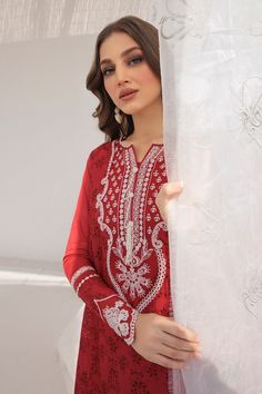 Red Pakistani Embroidered Kameez Salwar Party Wear is a crimson red long dress that is as lovely as a pure jewel hue and has composed sleeves. A combination of processing techniques is used to create gorgeous silk embroidery patches in contrasting colors on the sleeves. This design performs its magic with bold motifs emblazoned on a deep garnet base in red color. Detailed Description: SKU: PB0014 Detailing: Embroidery, Threads, Floral designs Color: Red Fabric: Lawn Design: Fully Embroidered dre Red Salwar Kameez, Salwar Party Wear, Eid Look, Red Long Dress, Pakistani Boutique, Lawn Design, Pakistani Designer Clothes, Eid Dresses, Long Red Dress