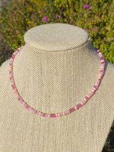 "This pink \"sugared love\" necklace is so pretty and dainty. Perfect for you or a loved one 💗  customized length** (14-18 inches) Materials  -beading wire  -gold spring clasp -crimp beads  -jump rings  -6/0 glass seed beads  Made with love <3" Pink Beaded Necklace Aesthetic, Aesthetic Bead Necklaces, Pink Necklace Beaded, Pink Beaded Choker, Cute Seed Bead Necklaces, Cute Necklaces Beads, Pink Seed Bead Necklace, Glass Beaded Necklace, Cute Necklace Ideas