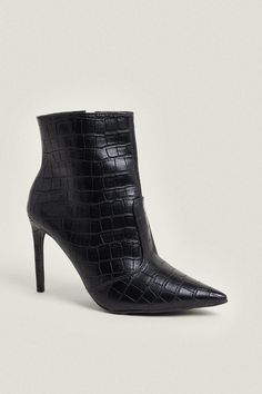 Style: Ankle BootsDesign: PlainFabric: PuDiscover our full range of women's boots Croc Heels, Croc Print, Oasis Fashion, Pierced Jewelry, Heeled Ankle Boots, Quick Delivery, Fashion Face, Women's Boots, Oasis