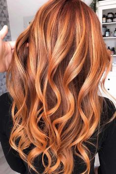 Red Hair With Highlights, Trendy Hair, Trendy Hairstyles, Hair Highlights, New Hair, Red Hair, Highlights, Hairstyles, Hair Styles