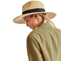 Keep the sun's harsh rays off your face with the elegantl Brixton Joanna Hat. An oversized brim provides ample shade, and the hat's grosgrain band adds hints of upscale detail when you attend semi-formal summer events. Brixton Hat, Dressy Hats, Packable Hat, Pretty Hats, Travel Hat, Honey Colour, Summer Events, Beach Hat, Wide Brimmed Hats