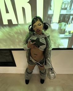 Fashion Killa Y2k, Soulrichx Outfits, Trashy Y2k Aesthetic Outfits, Edgy Y2k Outfits, Fashion Outfits Grunge, Pelvic Tattoos, Photography Reference, Slay Outfits, Random Picture