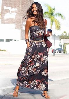 Floral Print Maxi Dress from LASCANA Green Bohemian Dress, Purple Long Dress, Bandeau Maxi Dress, Pocket Maxi Dress, Casual Chique, Beautiful Maxi Dresses, Maxi Dress Online, Backless Maxi Dresses, Beach Fashion