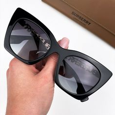 Burberry Be4372u Marianne 30018g Sunglasses Black Grey Gradient Cat Eye Woman Brand: Burberry Model: Be4291 Marianne Color Code: 30018g Gender: Woman Frame Color: Black Lens Color: Grey Gradient Lens Material: Polyamide Frame Shape: Cat Eye Frame Style: Full Rim Frame Material: Plastic Size: 52x20x140 100% Uv Protection. Made In Italy. Full Retail Package With All Accessories: Case, Cloth And All Paperwork. 100% Authentic! Black Cat Eye Sunglasses With Gradient Lenses For Everyday, Everyday Black Cat Eye Sunglasses With Gradient Lenses, Designer Black Cat Eye Sunglasses With Gradient Lenses, Black Cat Eye Sunglasses With Gradient Square Frame, Black Square Frame Cat Eye Sunglasses With Gradient Lenses, Everyday Black Cat Eye Sunglasses, Luxury Black Cat Eye Sunglasses For Summer, Trendy Black Cat Eye Sunglasses With Gradient Lenses, Burberry Glasses