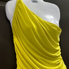 Diana Gown In Color “Star Fruit”. Never Worn. Yellow One-shoulder Fitted Maxi Dress, Yellow Fitted One-shoulder Maxi Dress, Diana Gown, Norma Kamali Dress, Star Fruit, Bodysuit Dress, Norma Kamali, Colour Star, Midi Length Dress