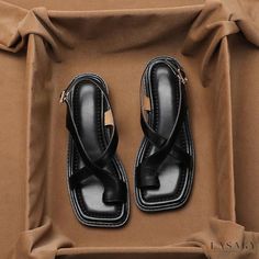 Lasaky - Vintage Brown Open-Toe Sandals - Stylish Low-Heel Summer Sandals Comfy Flip Flops, Sandals Comfy, Fashion Shoes Flats, Chunky Sandals, Brown Heels, Summer Sandals, Open Toe Sandals, Boho Stil, Sierra Leone