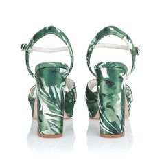 Description
Sizing / Details
Shipping / Return







SANDALS IN SATIN FLORAL PRINT IN GREEN TONES, WITH PLATFORM AND BLOCK HEEL.
Exuberant and unique vitality

The Canaima National Park , in Venezuela , is home to one of the most spectacular natural wonders: the Angel Falls waterfall, with almost a kilometer of fall. At Just-ENE we have been inspired by the majesty and richness of this jungle to create unique shoes with great meaning .
With our Canaima sandals we want all women who wear these Green Ankle Strap Platform Sandals, Green Platform Sandals With Ankle Strap, Green Block Heel Sandals For Beach, Green Block Heel Sandals For The Beach, Green Platform Sandals With Block Heel, Green High Heel Platform Sandals, Green Platform Heels With Ankle Strap, Green Ankle Strap Sandals With Removable Insole, Green Block Heel Summer Heels