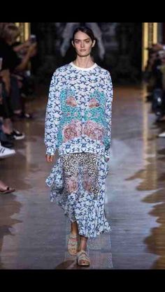 STELLA MCCARTNEY  spring 2015 ready to wear Summer Jam, Fashion Week 2015, Spring Summer Trends, Runway Collection, 2015 Fashion, Spring Summer 2015, Summer 2015, Fashion Week Spring, Primavera Estate