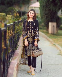 Floral Maxi Dresses, Pakistani Party Wear Dresses, Simple Kurta Designs