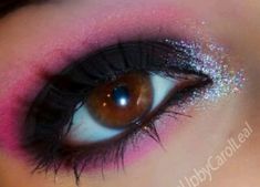 mcbling makeup ideas Icona Ios, Holographic Black, Gyaru Makeup, Cute Eye Makeup, Swag Makeup, Emo Y2k, Ethereal Makeup