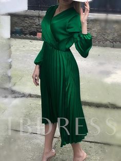 Long Fall Dresses, Women's A Line Dresses, Pleated Skirt Dress, Satin Wrap Dress, Silk Dress Long, Dress Knee Length, Green Long Sleeve, Pleated Midi Dress, Line Dress