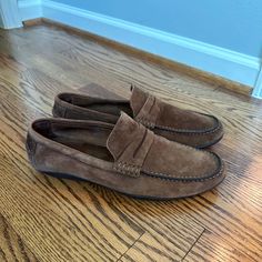 Harrys Of London Suede Penny Loafer Us Size 9 Eu Size 43 Vibram Contoured Rubber Sole Made In Italy Lightly Used. Excellent Condition With A Lot Of Life Left! London Brown, Men Suede, London Shoes, Penny Loafer, Penny Loafers, Loafer Shoes, Penny, Rubber Sole, Men's Shoes