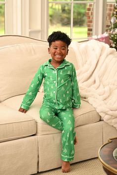 Get festive this holiday season with our Button Down pajamas! These green pajamas feature white Christmas trees for a playful twist on a classic look. Perfect for lounging or gifting! 95%polyester 5%spandex True to size Wash Delicate; Lay Flat to dry Elastic waistband Green Winter Lounging Sleepwear, Holiday Green Long Sleeve Sets, Casual Green Christmas Sets, Casual Green Holiday Sets, Green Pajama Party Sets For Winter, Green Winter Sleepwear Sets, Green Christmas Bedtime Sets, Green Holiday Sleepwear For Winter, Green Sleepwear For Holiday Winter Season