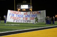 Cheer Banners, Asb Ideas, Football Banners, Spirit Posters, School Spirit Posters, Basketball Banners