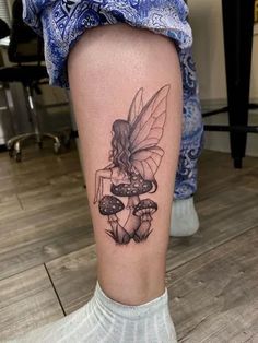 Fictional Tattoos, Cottagecore Tattoo Ideas, Fairy Sleeve Tattoo, Whimsical Tattoos, Wiccan Tattoos, Hippie Tattoo, Fairy Tattoo Designs, Mushroom Tattoos, Muster Tattoos