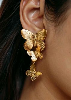 Big Earrings Statement, Classy Accessories, Pinterest Predicts, Jewellery Photography, Luxury Hair Accessories, Celebrity Jewelry, Dramatic Style, Butterfly Earrings Stud, Dope Jewelry