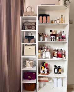 Beauty Room Decor, Closet Decor, Glam Room, Apartment Decor Inspiration, Room Design Bedroom, Room Makeover Bedroom, Room Makeover Inspiration, Room Inspiration Bedroom