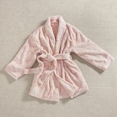 What's not to love? Great for lazy lounging or cozy warmth after a bath or shower, our robe offers spa-like comfort. Tailored from 100% recycled materials, it's woven with a heart motif that adds rich texture to the tonal beauty. KEY PRODUCT POINTS Made of 100% recycled polyester. Yarn-dyed fiber has incredibly rich color that holds its vibrancy over time. Features a sash belt. Machine washable. Imported. Heart Motif, Bath Or Shower, Sash Belt, Sweet Heart, Pottery Barn Teen, Polyester Yarn, Rich Textures, A Heart, Recycled Materials