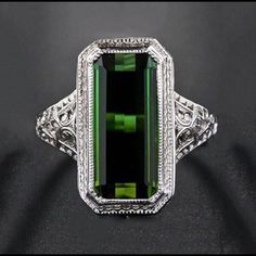 Brand New Stunning Emerald Cut Emerald Gemstone Ring Bijoux Art Deco, Emerald Wedding Rings, Edwardian Jewelry, Green Rings, Anniversary Jewelry, Deco Jewelry, Silver Engagement Rings, Filigree Ring, Fashion Ring