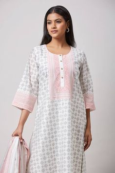 Ivory straight kurta featuring geometric hand block print all over. Paired with a pearl lace embellished pant and a dupatta. - Aza Fashions Off White Straight Kurta With Printed Motifs, White Block Print Straight Kurta Set, Unstitched White Kurta With Printed Motifs, Festive White Block Print Sets, White Straight Kurta With Printed Motifs, Elegant White Sets With Motifs, Elegant Straight Kurta With Block Print, White Straight Kurta, Festive White Block Print Kurta