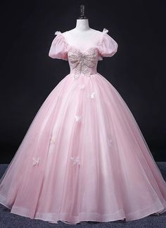 Pink Feminine Dress For Debutante Ball, Feminine Pink Dress For Debutante Ball, Pink Princess Style Quinceanera Dress, Pink Short Sleeve Princesscore Dress, Elegant Pink Dress For Sweet 16, Pink Sweetheart Neckline Dress For Sweet 16, Princess Style Pink Dress With Sweetheart Neckline, Long Graduation Dress, Vintage Inspired Prom Dress