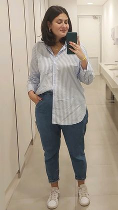 Midsize Office Casual Outfit, 2024 Plus Size Fashion, Casual Work Outfit Plus Size, Midsize Women Outfits, Office Outfit Plus Size, Plussize Outfit Ideas, Plus Size Office Outfits, Look Midsize, Curvy Mom Outfits