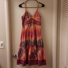 Nwt, Adorable Size Medium, Multi-Color Print With Adjustable Spaghetti Straps. Fully Lined With Hidden Side Zipper. Length Approx 41.5" From Shoulder To Hemline, Pit To Pit 15" Flat, Waist 13.5" Flat. I Believe The Care Tag Is Missing Because I Cannot Find It Photo #10 Shows 3 Small Holes On The Lower Back And Photo #11 Shows A Small Hole On The Inside Lining Of The Dress. Romeo + Juliet, Established In 1999, Is Best Recognized For Its Contemporary Clothing Design That Exudes A Chic, Easy Elegan Purple A-line Beach Dress, Purple V-neck Sundress For The Beach, Purple Midi Length Sundress For Vacation, Purple Lined Midi Length Dresses, Purple Sundress Midi Dress For Vacation, Purple Sundress Midi Dress For Summer, Purple Summer Sundress Midi Dress, Purple V-neck Sundress Midi Dress, Casual Purple A-line Midi Dress