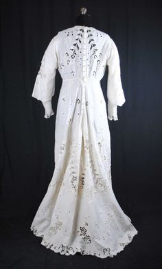 EDWARDIAN CUTWORK WHITEWORK LINEN DRESS, 1912 | eBay Elegant Linen Dresses With Broderie Anglaise, White Fitted Cutwork Dress, White Fitted Dress With Cutwork, Fitted White Dress With Cutwork, Elegant Chikankari Embroidery Day Dress, Elegant Daywear Dress With Chikankari Embroidery, Elegant Chikankari Embroidery Dresses For Daywear, White Broderie Anglaise Regency Dress, Cutwork Dresses For Wedding