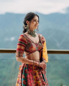 The Coolest Boho-Chic Lehengas We Spotted On Real Brides! | WedMeGood Mehandi Outfit, Best Indian Wedding Dresses, Mehendi Outfit, Haldi Outfit, Latest Model Blouse Designs