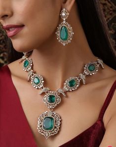 Sparkly Emerald Doublet Victorian CZ Long Necklace with AAA quality CZ stones and fine Kundan. Real Emerald Doublet stone user This necklace comes with Earrings as well Necklace Length - 21 inches Earrings Length- 2.5 inches This Long Necklace has global appeal and represents elements of Indian, Pakistani as well as Punjabi Jewelry 18 K Victorian plated Earrings Closure: Pushback Necklace length Adjustable with chain  Earrings have pushbacks  Highest quality and craftsmanship Please let me now if you have any questions Customized orders takes 3 to 4 weeks, depending on piece requirements. The Ombre Designs Jewelry pieces can be customized in accordance with your requirement. Please Email or Whats app on : +91 8448833193 / sonalikamehra [!at] theombredesigns.com Long Kundan Necklace, Punjabi Jewelry, Victorian Necklace, Evil Eye Necklace Gold, Necklace Indian, Indian Necklace, Kundan Necklace, Necklace Bridal, Necklace Wedding