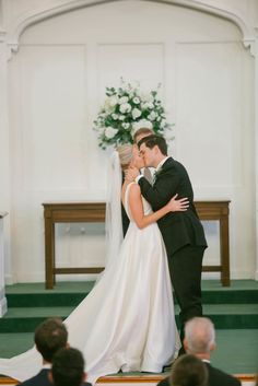 Bride and Groom First Kiss at the Altar | South Tampa Holy Trinity Presbyterian Church Wedding Ceremony Altar Kiss Photo, Wedding Ceremony Kiss Pictures, Kiss At The Altar, Bride And Groom Kissing At Alter, Wedding Kiss Pose At Alter, Wedding First Kiss, Wedding Ceremony Church, Ceremony Kiss