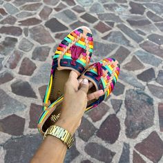 The huarache has stood out as a typical garment of the Mexican people. Its origin dates back to pre-Hispanic times. Beautiful handmade Mexican huarache, made 100% by hand, by Mexican artisans, who weave the leather strips with their delicate hands, giving each huarache a unique detail. ♦-♦-♦-♦-♦-♦-♦-♦-♦-♦-♦-♦-♦-♦-♦-♦-♦ IMPORTANT INFORMATION: *SIZES: PLEASE READ THE SIZE CHART CAREFULLY AND CHOOSE THE RIGHT SIZE BEFORE BUYING! With the help of the following table, you can determine the number tha Multicolor Closed-toe Huaraches For Festivals, Multicolor Closed Toe Huaraches For Festival, Casual Multicolor Huarache Sandals For Fiesta, Multicolor Closed Toe Huaraches For Spring, Casual Multicolor Closed Toe Huarache Sandals, Casual Multicolor Closed Toe Huaraches, Spring Multicolor Closed Toe Huaraches, Casual Slip-on Huaraches For Fiesta, Multicolor Closed-toe Huaraches For Fiesta