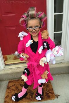 Crazy Cat Lady Halloween Costume, Crazy Cat Lady Halloween, Crazy Cat Lady Costume, Kid Costumes, Meme Costume, Diy Halloween Costumes For Kids