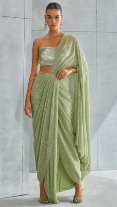 Cocktail Sarees, Lit Wedding, Indian Dress Up, Draping Styles, Saree Draping, Saree Trends, Draped Skirt, Indian Dress