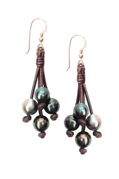 Tahitian Pearl earring Leather earring Sterling Silver earrings celebrity jewelry designer jewelry handmade jewelry art jewelry womens earrings elegant earrings Tahitian Pearl Earrings, Celebrity Jewelry, Geode Earrings, Hammered Hoop Earrings, Tahitian Pearls, Bijoux Diy, Schmuck Design, Jewelry Creation, Tahiti