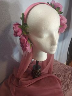 floral headband with veils Veil With Flower Crown, Headband Aesthetic, Pink Head Band, Costume Fleur, Halloween Dress Up Ideas, Fairy Flower Crown, Rose Cosplay, Lisa Frankenstein, Taurus Sun