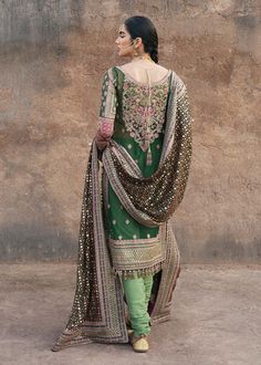 Buy Pakistani Green Wedding Dress in Kameez Trouser Style, a traditional masterpiece adorned with embroidery work, floral designs, and embellishments. Marriage Clothes, Green Wedding Dress, Asian Clothes, Fuchsia Wedding, Reception Outfit, Green Wedding Dresses, Pakistani Designer Clothes, Asim Jofa, Pakistani Clothes