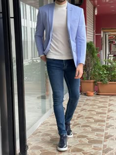 Davis Blue Slim Fit Cotton Blazer – brabion Blazer And Jeans Outfit Mens, Blazer Con Jeans, Light Blue Blazer Outfit Men, Light Blue Blazer Outfit, Blazer With Jeans Men, Casual Blazers For Men, Blue Blazer Outfit Men, Sky Blue Blazer, Blue Blazer Outfit