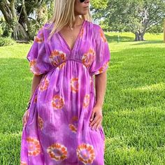 Kaftan Dress With V-Neck And Short Sleeves. Adjustable Woven Finish With Side Ties. Matching Interior Lining. Available In Sizes Xs-S And M-L Adjustable Side Straps 100% Cotton Casual Pink V-neck Dress For Vacation, Pink V-neck Sundress For Beach, Pink V-neck Sundress, Pink Floral Print V-neck Dress For Summer, Pink V-neck Sundress For The Beach, Pink V-neck Sundress Maxi Dress, Flowy V-neck Midi Dress For Beach Cover-up, Flowy V-neck Dress With Short Sleeves For Beach, Pink V-neck Beach Dress For Day Out