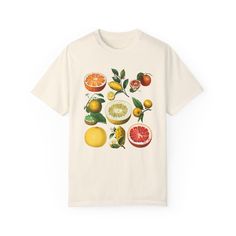 Vintage style comfort colors Citrus graphic t shirt. With different types of citrus printed on comfort colors t shirts. Retro fruit prints, Citrus lover, Fruit lover, Unique gifts  The fit -Slightly larger then Letter suggested  -Comfortable unisex fit -High quality print -Rip away Label -Pre shrunk  Order and shipping -Takes 1-5 business days to print and ship -Estimated shipping time vary but will arrive before the latest dates Materials 100% Ring-Spun US Cotton Types -Available in given color White T-shirt With Lemon Print For Summer, White T-shirt With Fruit Design For Spring, Casual Cotton T-shirt With Lemon Print, Summer Fruit Design Crew Neck T-shirt, Yellow Cotton T-shirt With Sublimation Print, White Short Sleeve Tops With Fruit Design, Relaxed Fit T-shirt With Fruit Print For Spring, Orange Printed Short Sleeve T-shirt, White Cotton Shirt With Fruit Print