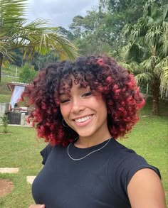 Red Tips On Black Hair, Red Tip Hair, Red Hair Tips, Pretty Short Hair, Cabello Afro Natural, Hair Dye Tips, Red Ombre Hair, Short Hair Highlights