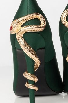 Emerald Green Shoes, Green And Gold Dress, High Boots Platform, Quinceanera Shoes, Emerald Green Prom Dress, Green High Heels, Diamond Heels, Snake Heels