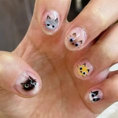 Blue Cat Nails, Short Nails Cute Design, Calico Cat Nails, Nail Ideas Cat, Cat Nail Designs Cute, Cat On Nails, Cat Gel Nails, Cute Nails Design Ideas, Cat Themed Nails