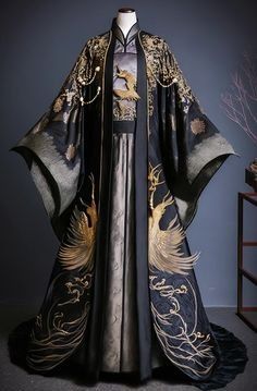 Royalty Clothing, Hanfu Men, Royal Clothes, Snowflakes Falling, Chinese Style Dress, Fantasy Gowns, Winter Weddings